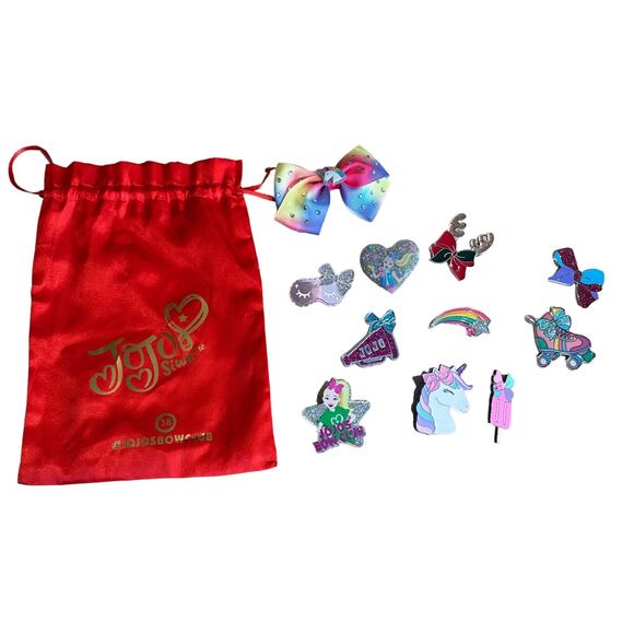 JoJo Siwa Bow Club Pin Set of 10 - Picture 1 of 9